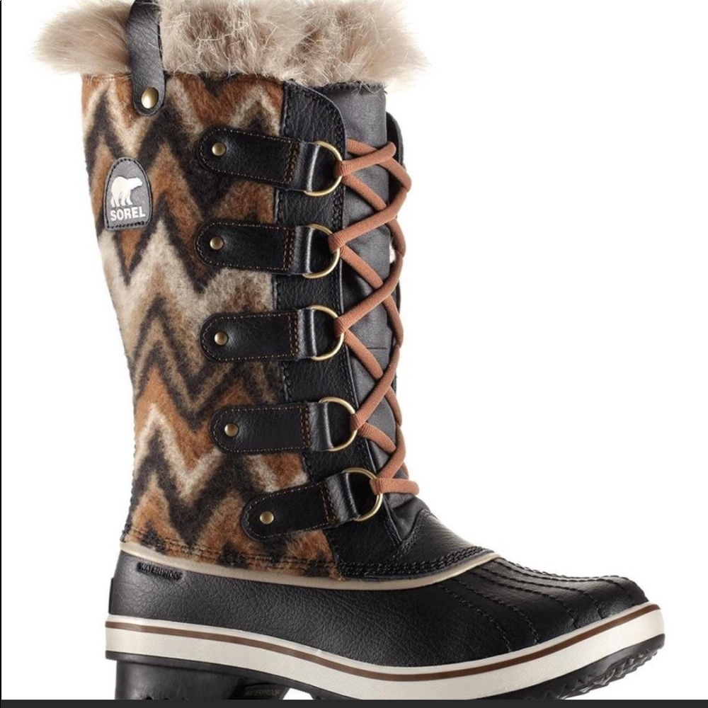 Sorel Boots Tofino Chevron Print